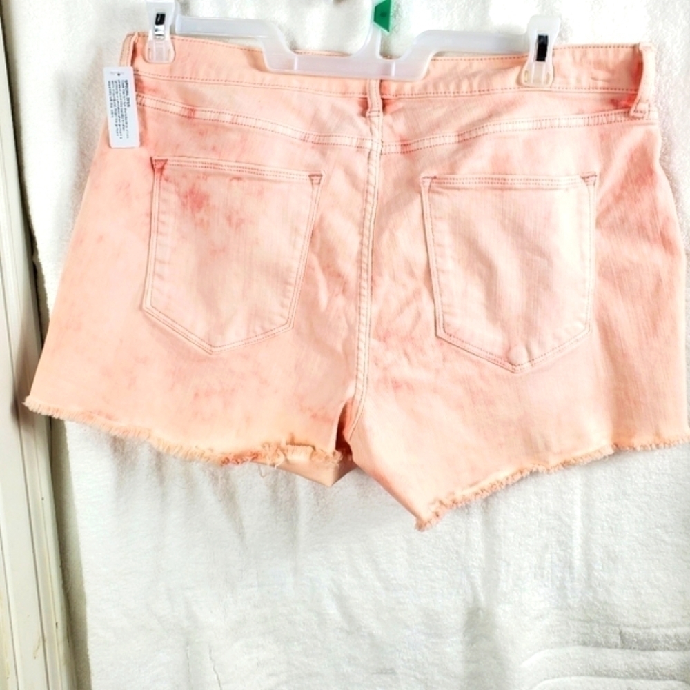 Arizona jean Short tye dye Salmon Size 17 NWTG - Picture 12 of 16